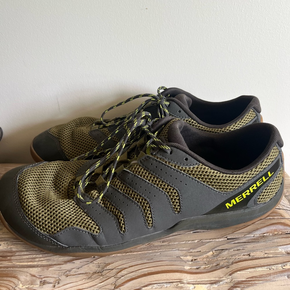 MERRELL barefoot men’s Sz 13 Cross Glove Trail Running shoe. EUC